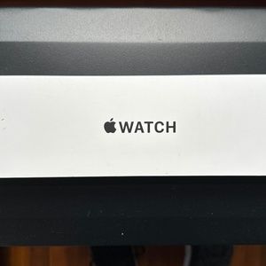 Apple Wat h SE (2nd Gen)
